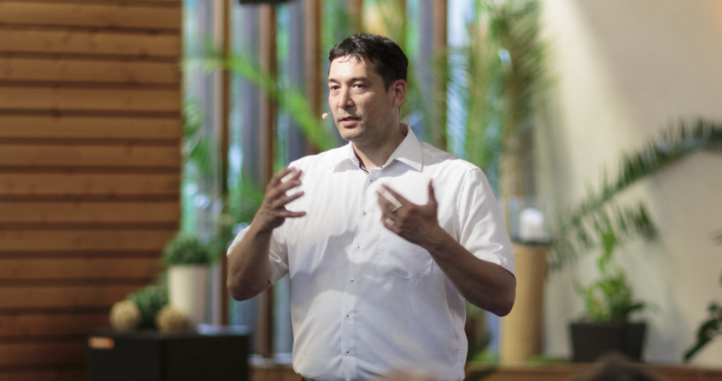 Was Müssen Die Christen Im Alltag Beachten Christ sein im Alltag - Rückblick auf Glaubenszeugnis - Markus Hollemann